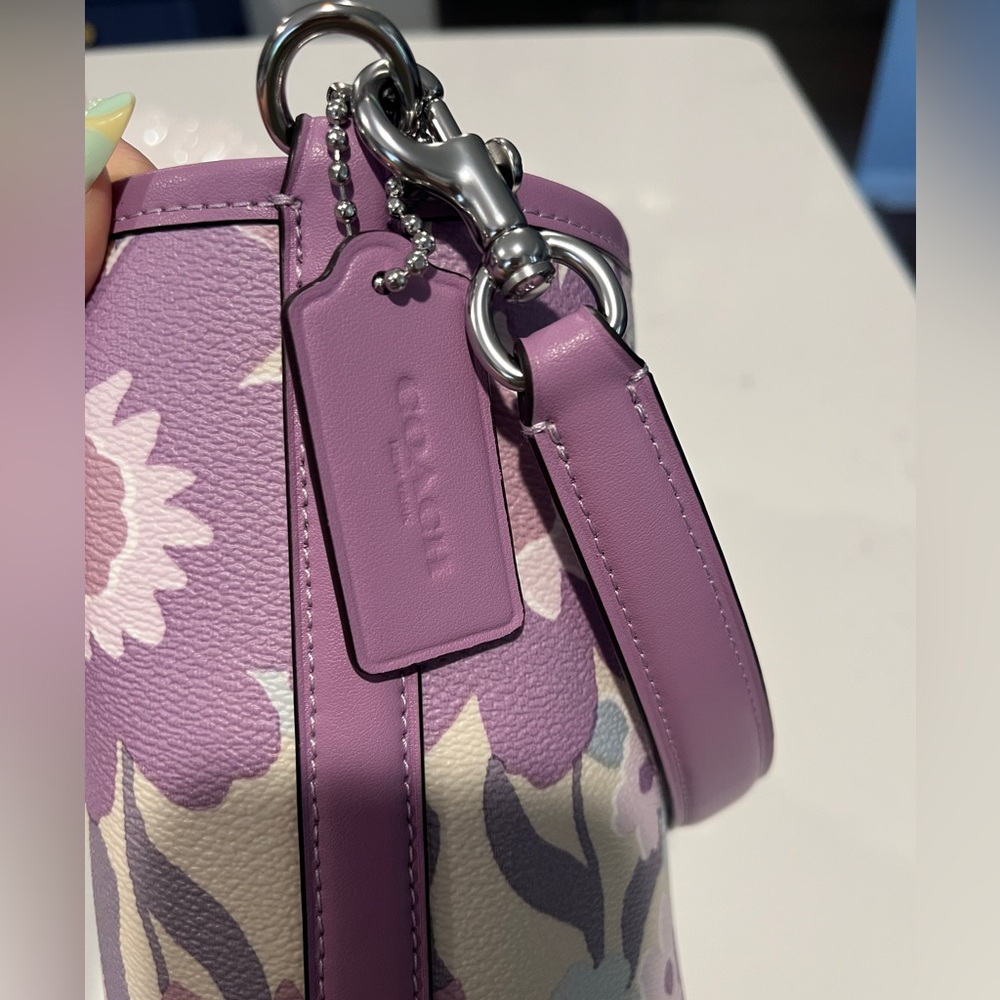 💜New! Coach! - Picture 8 of 16